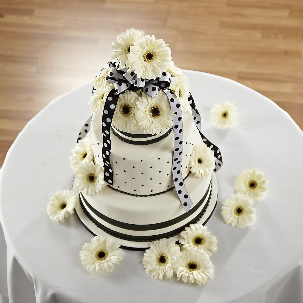 Simple Sophistication Cake Décor – Miami Flowers, Miami FL