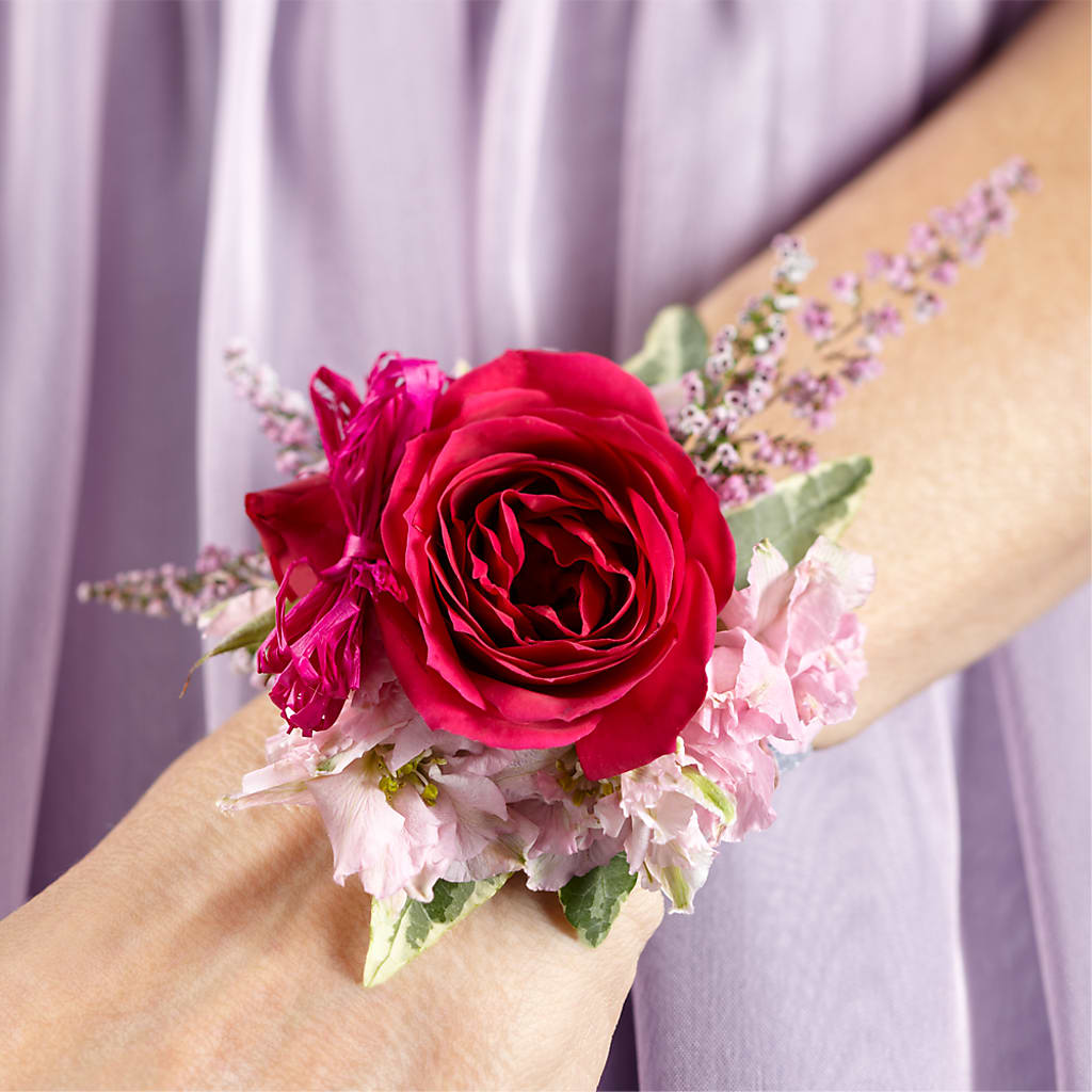 Rose Charm Corsage – Miami Flowers, Miami FL