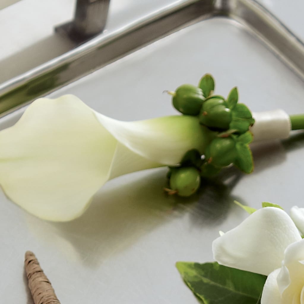 White Calla Boutonniere – Miami Flowers, Miami FL