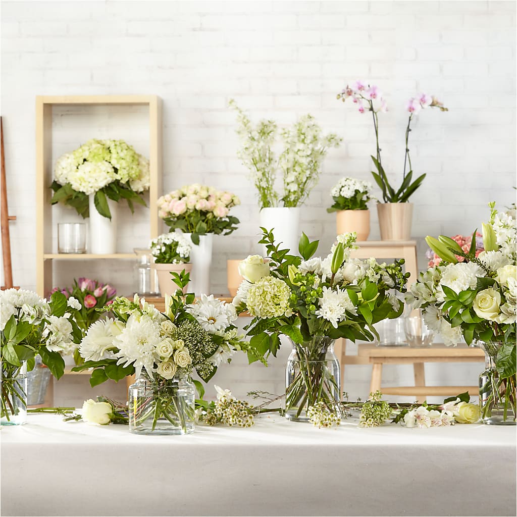 Classic Ivory – A Florist Original –  Miami Flowers, Miami FL